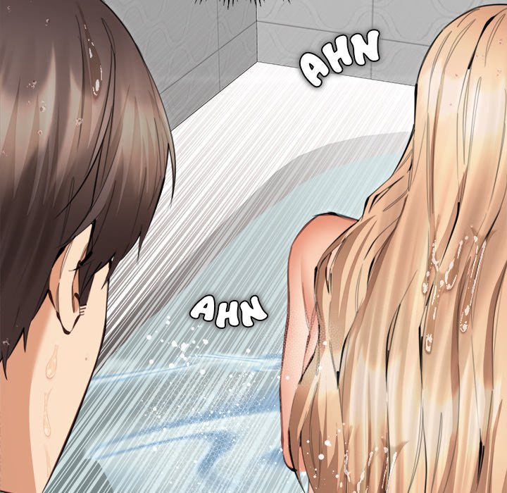 All-Girl Sharehouse page 25